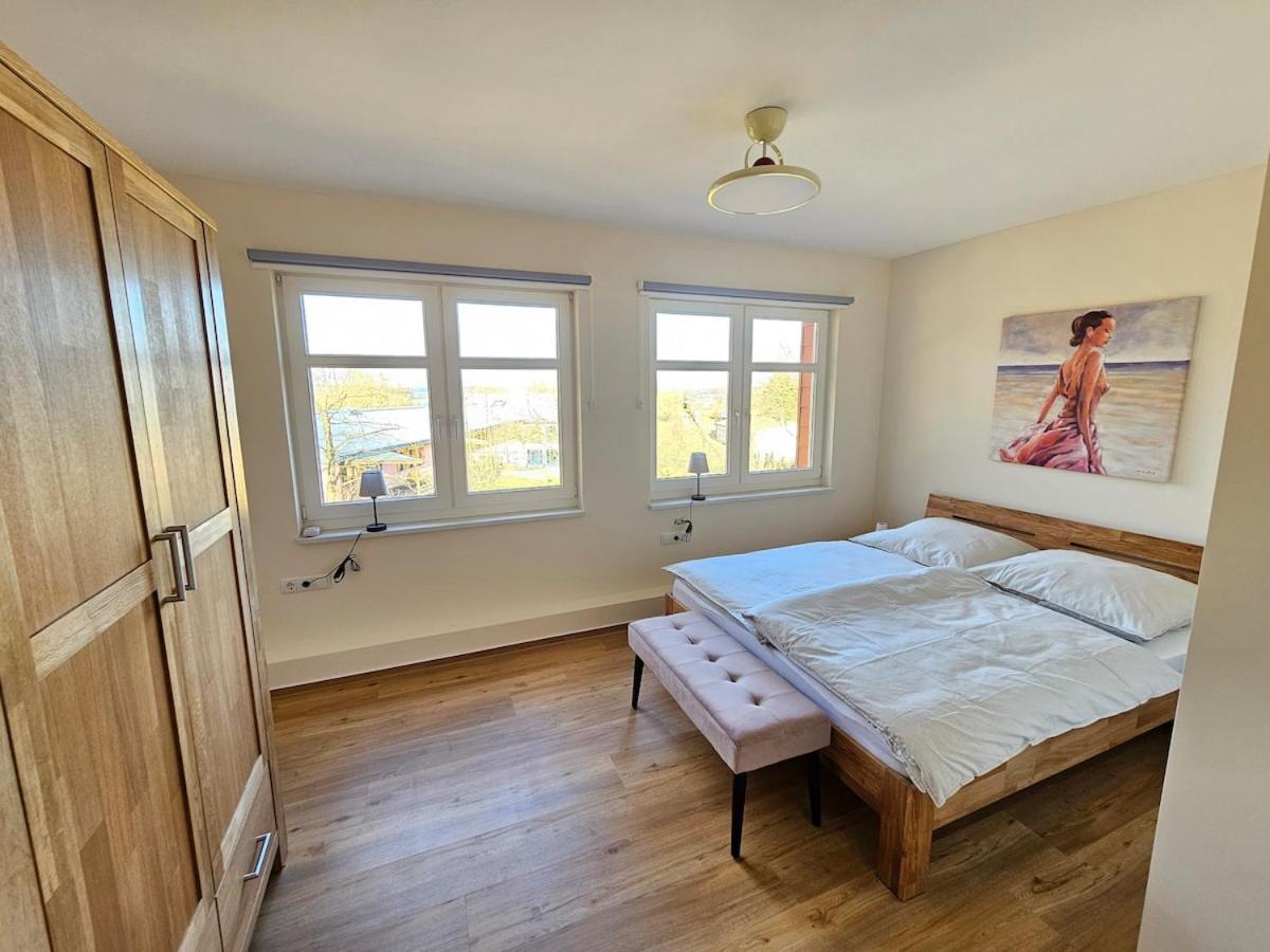 Ferienwohnung Glueck Am See Щернберг Екстериор снимка