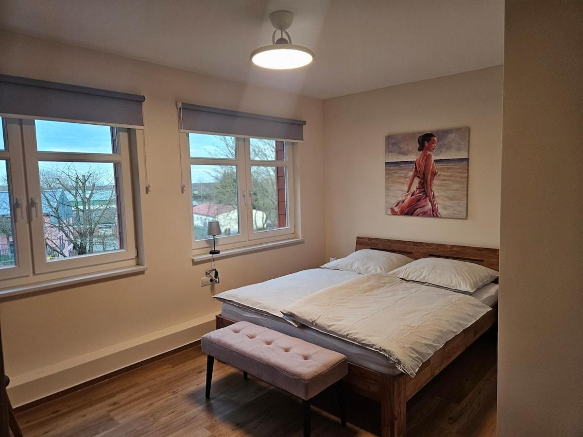 Ferienwohnung Glueck Am See Щернберг Екстериор снимка